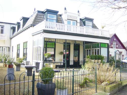 Verbouw restaurant met bovenwoningen